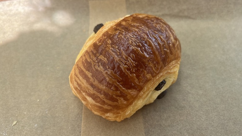 Pâtisserie brune au chocolat 