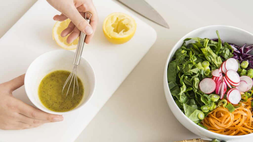 Pourquoi utiliser de l’eau de coco comme base de votre vinaigrette maison