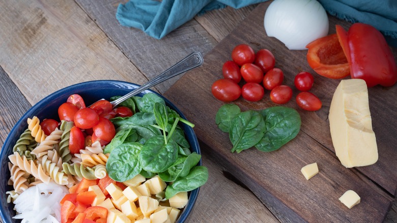 ingrédients de la salade de pâtes