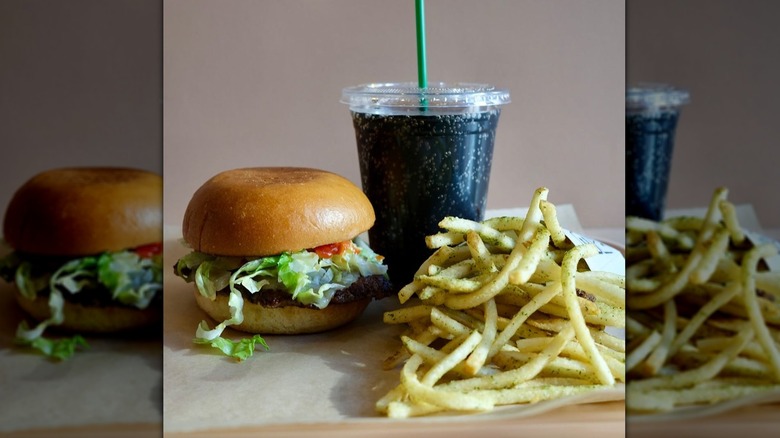 burger, frites et soda