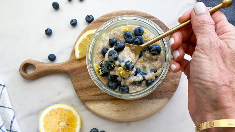 Pudding au tapioca aux myrtilles et au citron