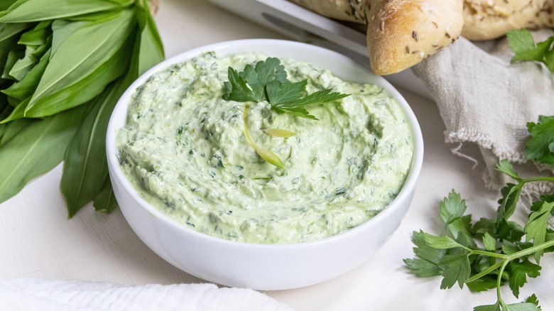 Fromage blanc fouetté aux herbes