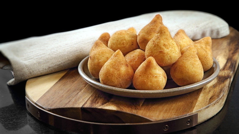 Assiette de coxinhas