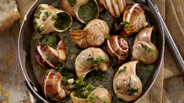 Coquilles d'escargots à l'ail et au persil