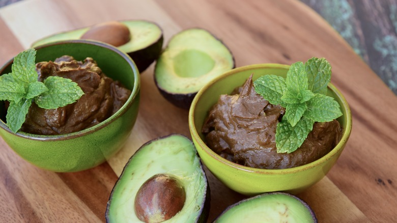 Mousse au chocolat et à l'avocat