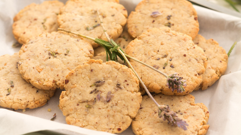 Biscuits sablés à la lavande