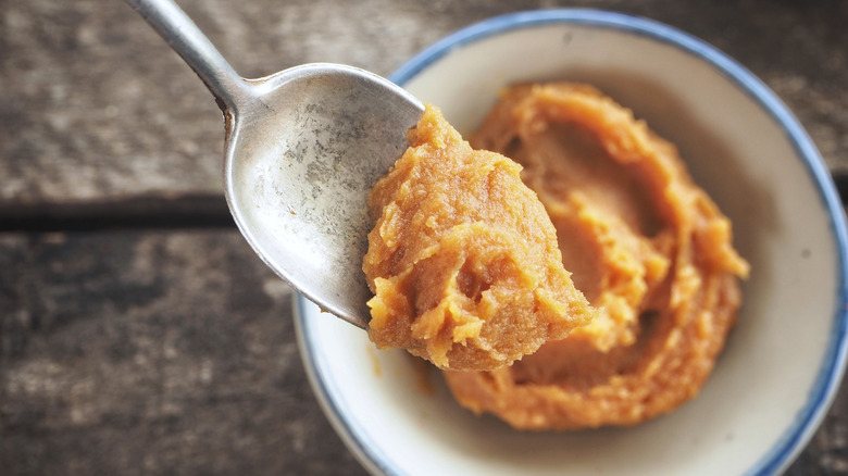 cuillère à soupe de pâte de miso