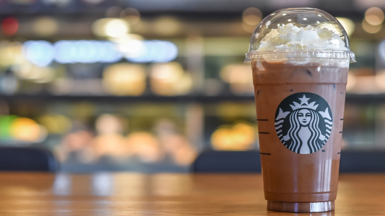 boisson glacée au chocolat Starbucks