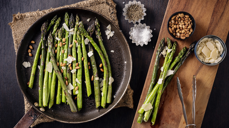 asperges à la poêle