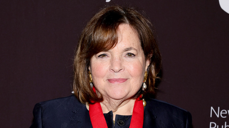 Ina Garten pose