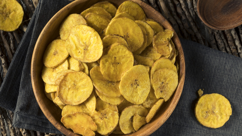 bol de chips de plantain