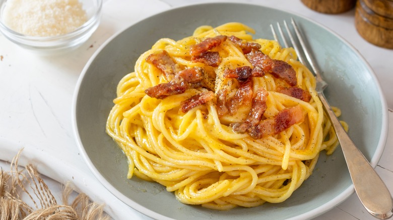 spaghetti carbonara à la pancetta