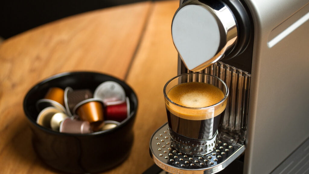 L'erreur désagréable que vous faites lorsque vous videz votre machine Nespresso