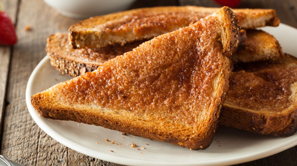 Sortez la poêle pour des toasts à la cannelle parfaitement caramélisés