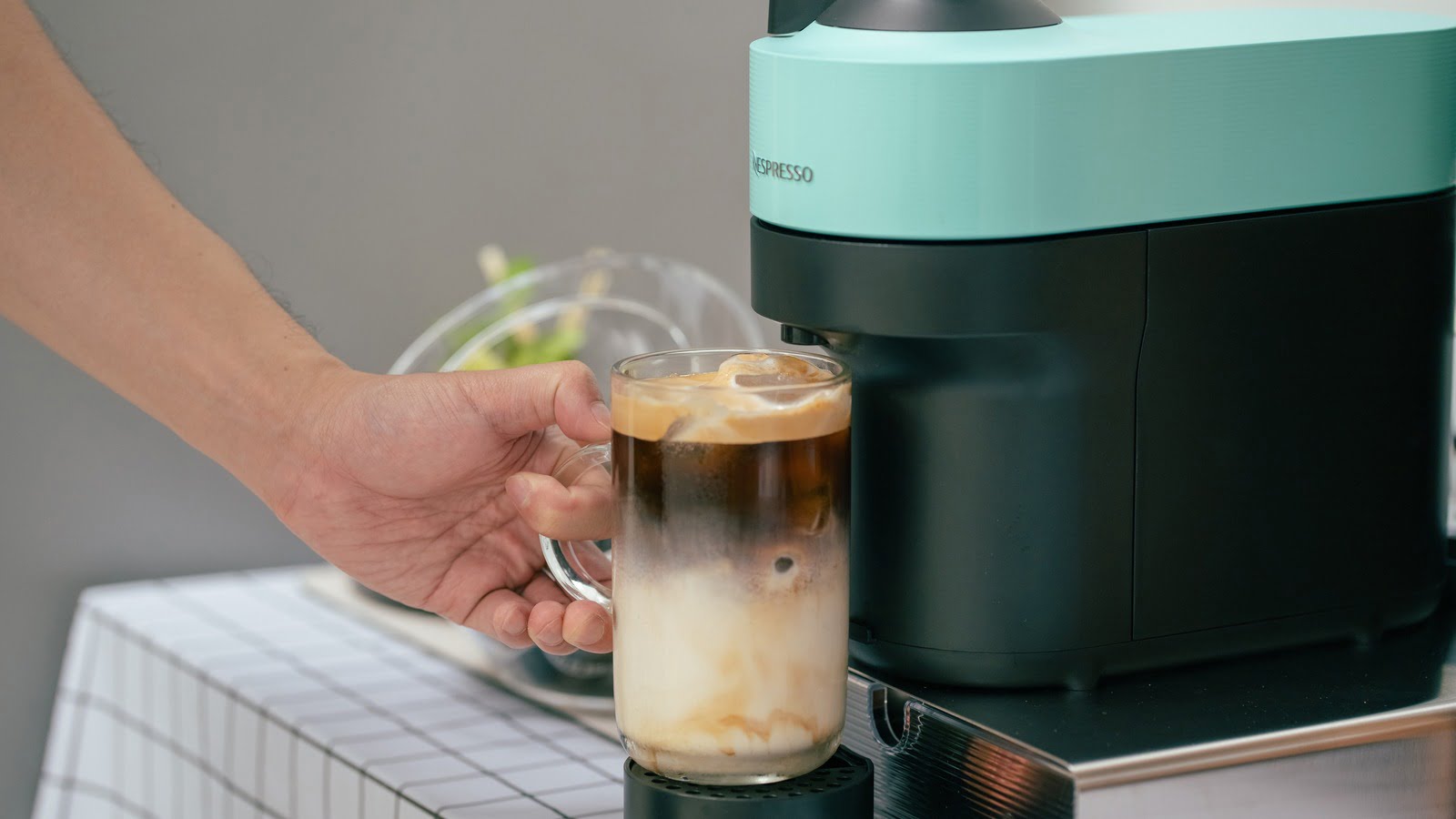 Que sont exactement les machines RELOVE de Nespresso ?