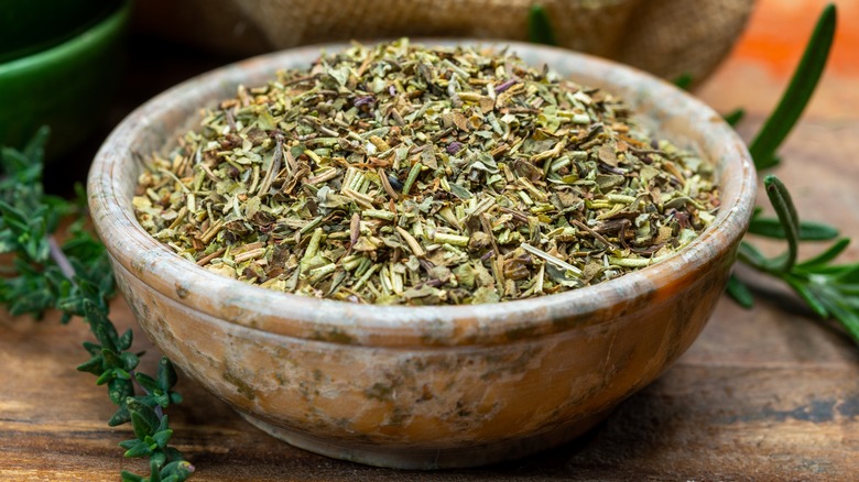 mélange d'herbes de Provence