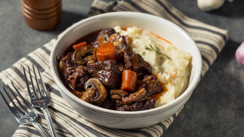 boeuf bourguignon et purée de pommes de terre