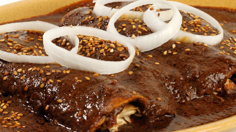 Enchiladas à la sauce mole