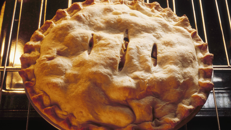 Tarte aux pommes avec fentes