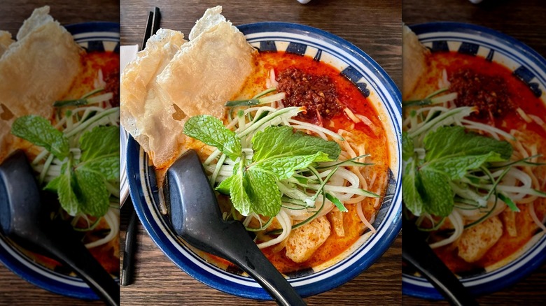 bol de laksa